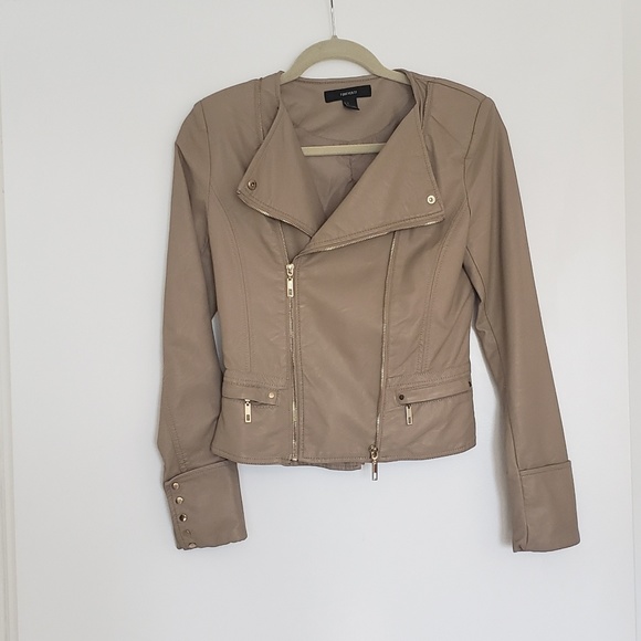Forever 21 Jackets & Blazers - Forever 21 (faux) Leather Jacket